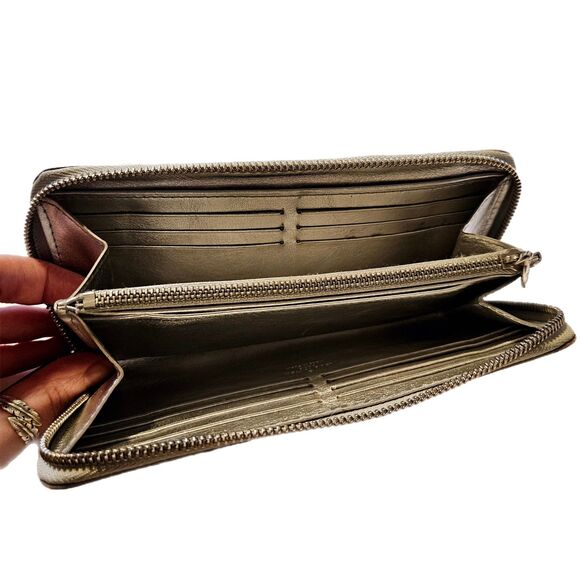 Louis Vuitton (Authentic) Silver Metallic Suhali Long Zippy Wallet w/ Dust Cover - Picture 6 of 10